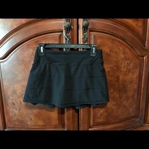 Lululemon Skort. Black. Size 4